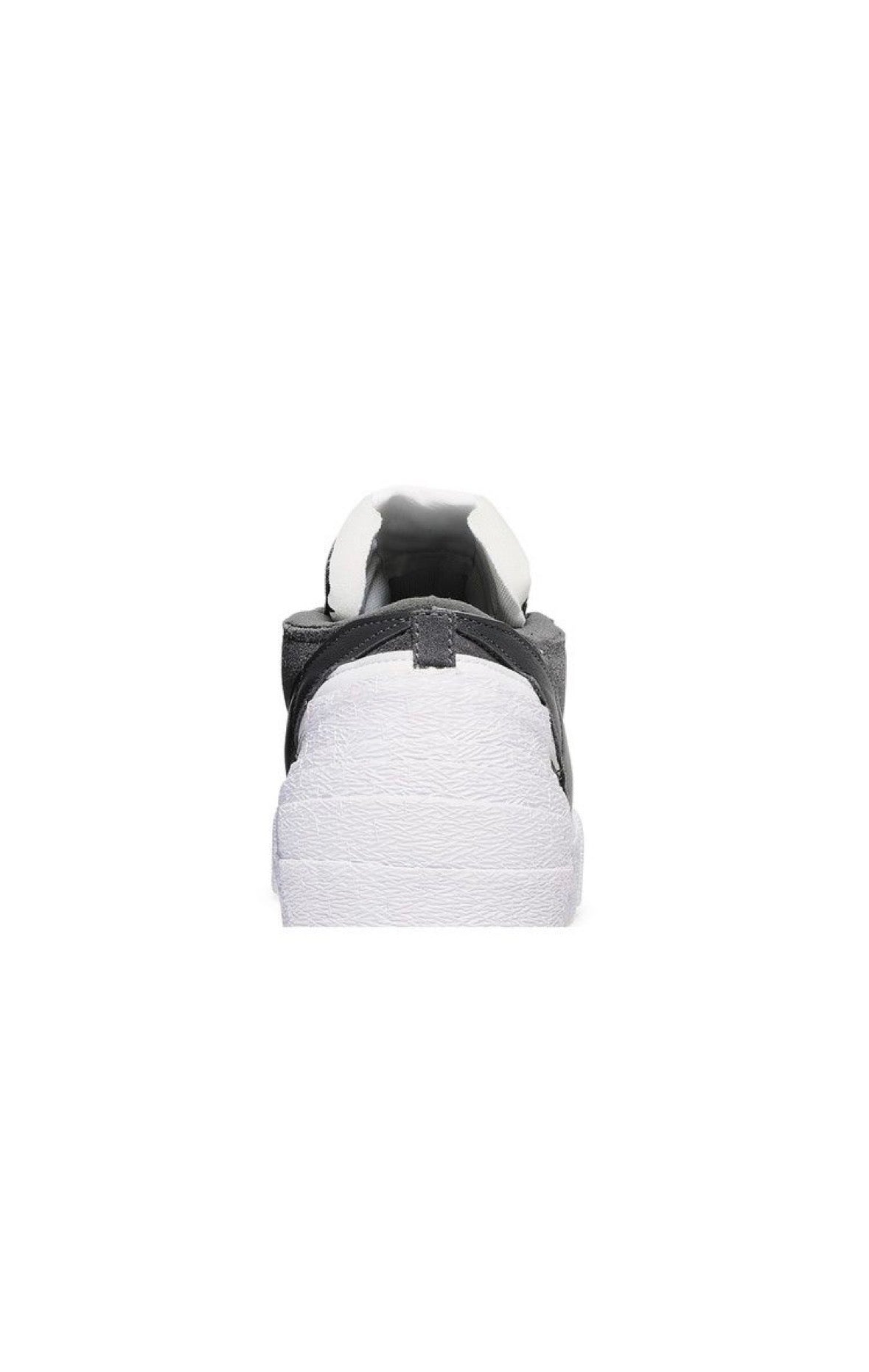 Nike Sacai x Blazer Low ‘Iron Grey’  24 MX / 5.5 US