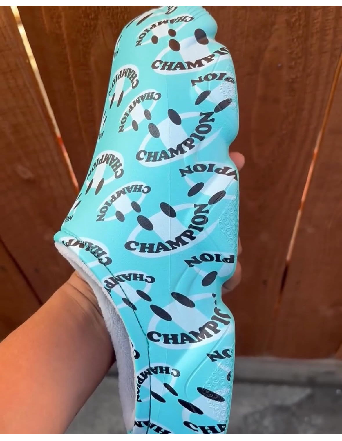 Champion Súper Meloso Smile ‘Teal’   26 MX / 9 US